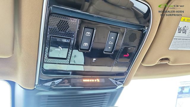 Used 2023 Land Rover Range Rover Long Wheelbase SE image 58