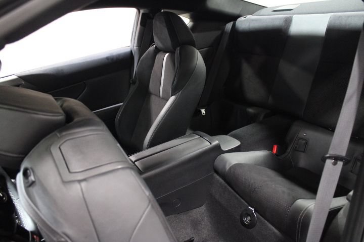 Used 2024 Toyota GR86 Premium RWD image 17