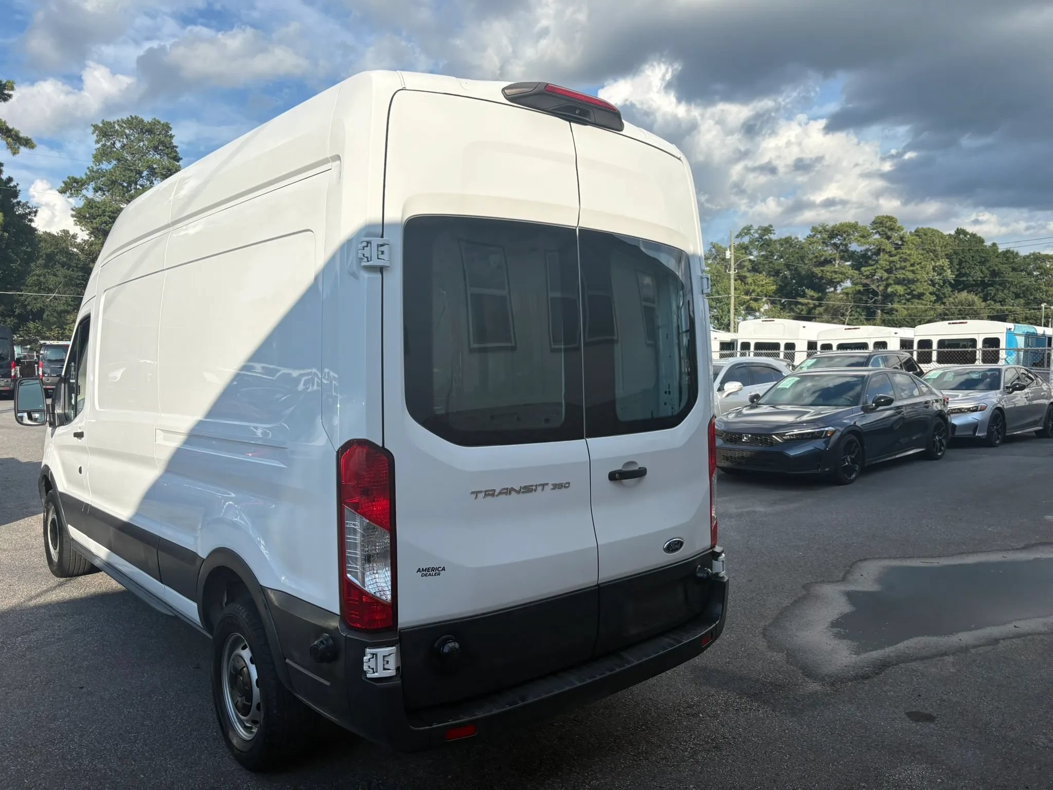 Used 2018 Ford Transit 350 148 High Roof RWD image 15