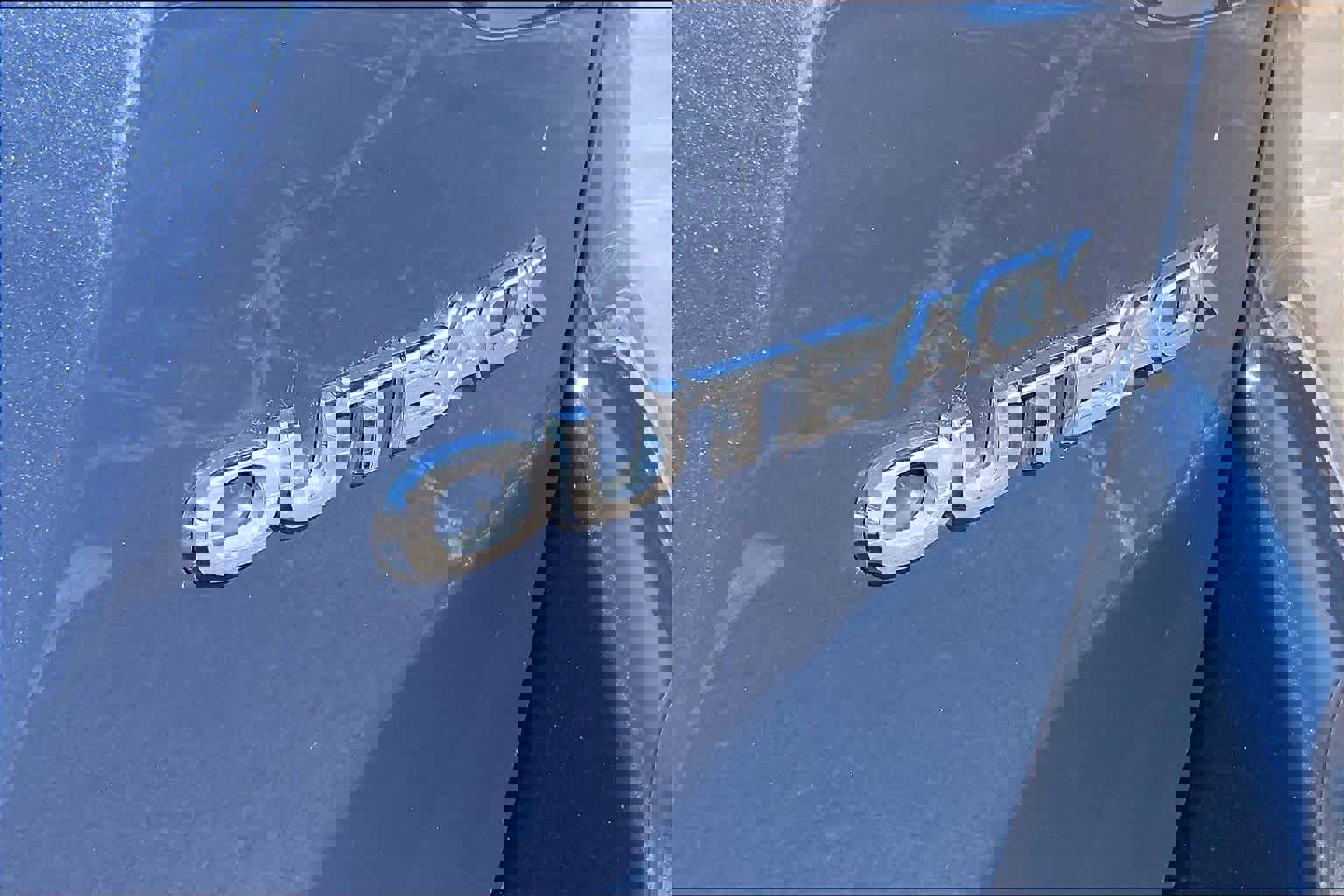 Used 2025 Subaru Outback Premium image 31