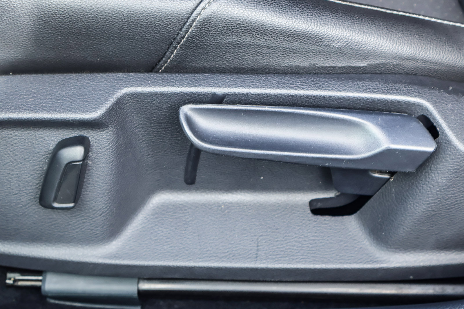 Used 2017 Volkswagen Golf S image 13