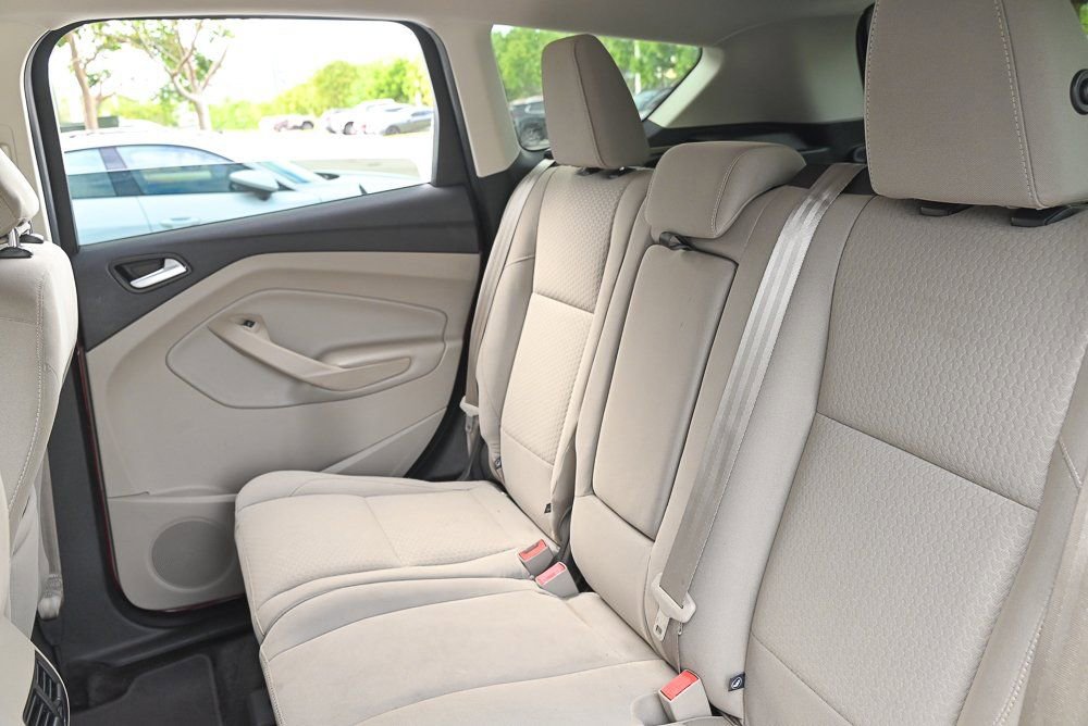 Used 2018 Ford Escape SE image 15