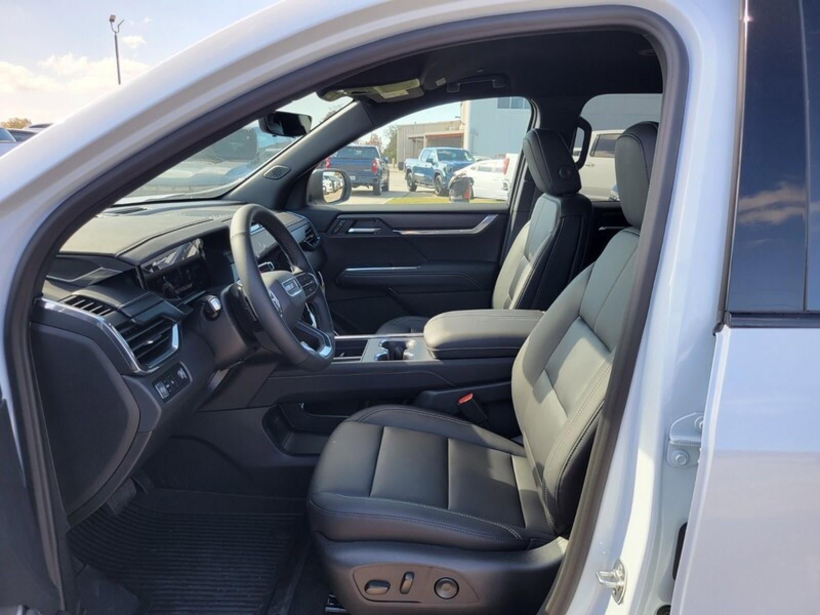 New 2026 GMC Acadia Elevation w/ Black Edition FWD image 11