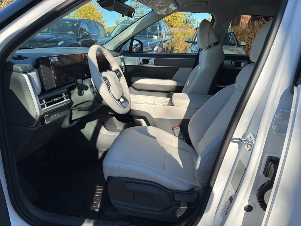 New 2026 Hyundai Santa Fe SE image 13