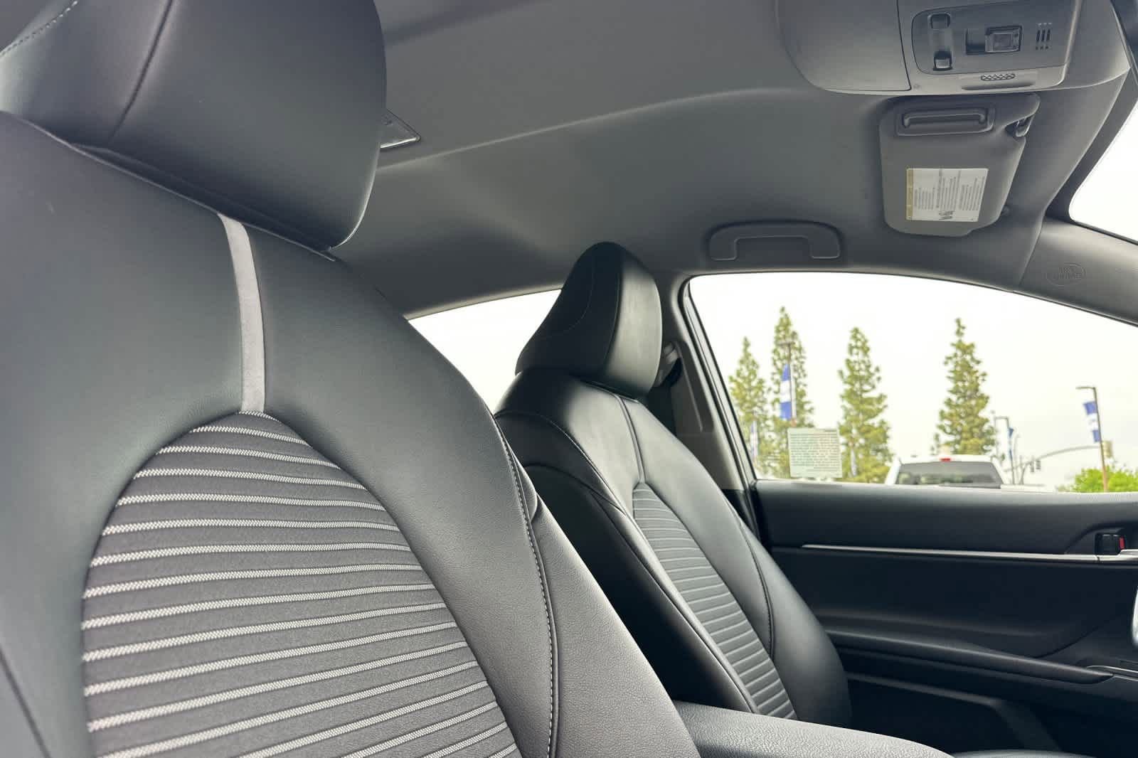 Used 2023 Toyota Camry SE image 17