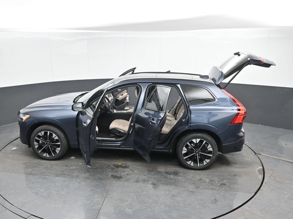 New 2026 Volvo XC60 B5 Plus w/ Climate Package AWD/4WD image 48