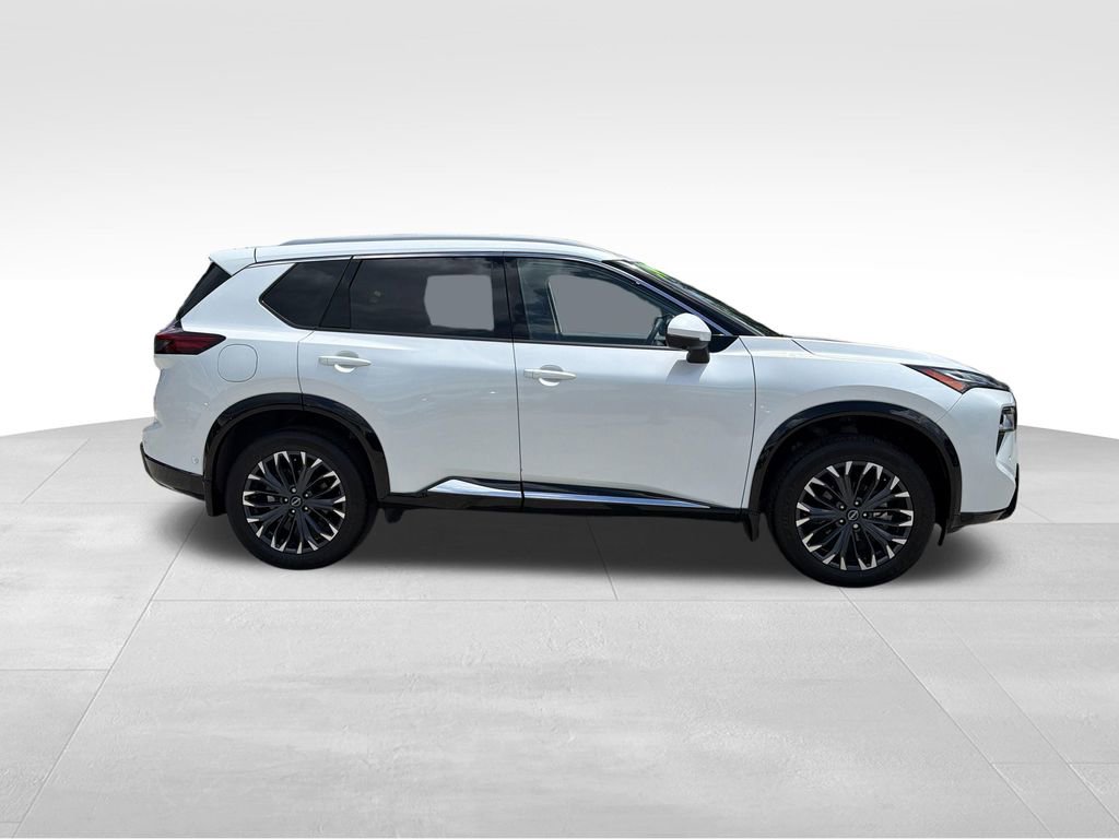 Used 2024 Nissan Rogue Platinum w/ Platinum Premium Package FWD image 13