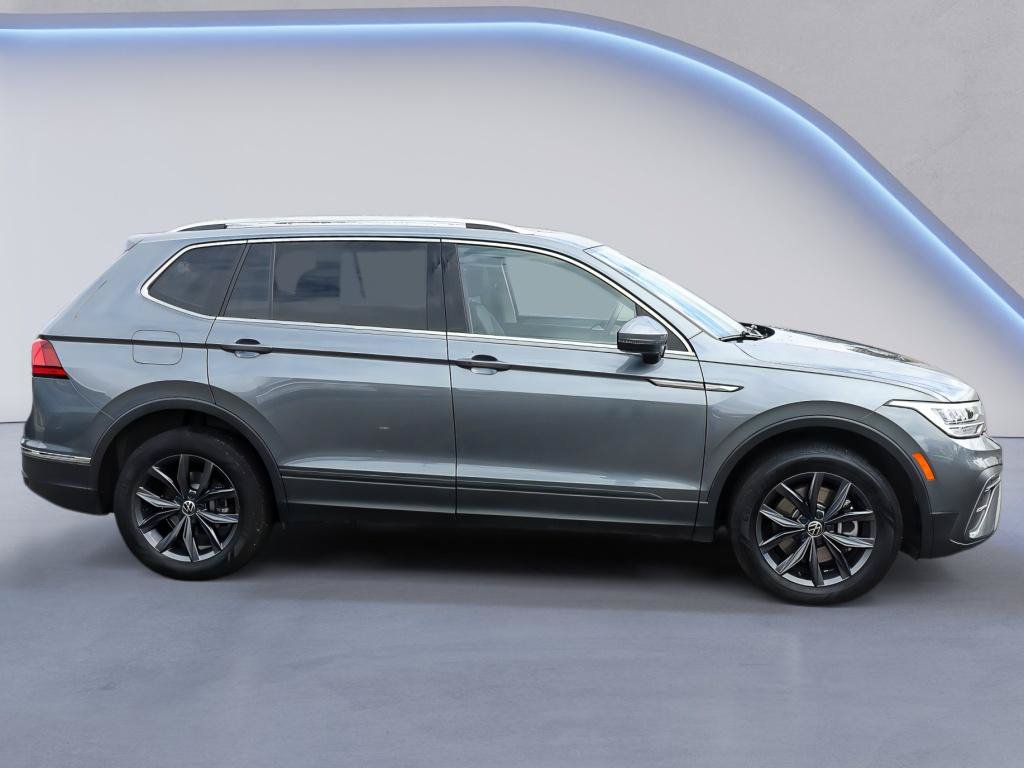Used 2022 Volkswagen Tiguan SE AWD/4WD image 9