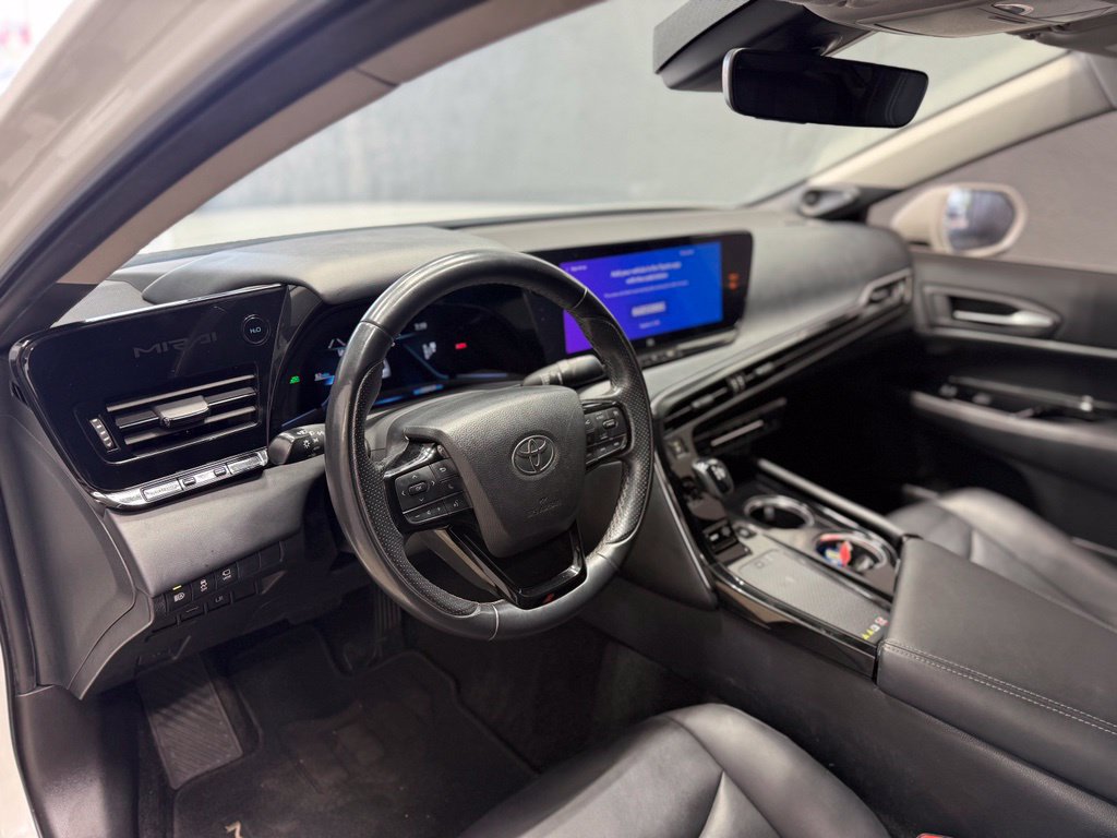 Used 2023 Toyota Mirai w/ Advanced Technology Package RWD image 14