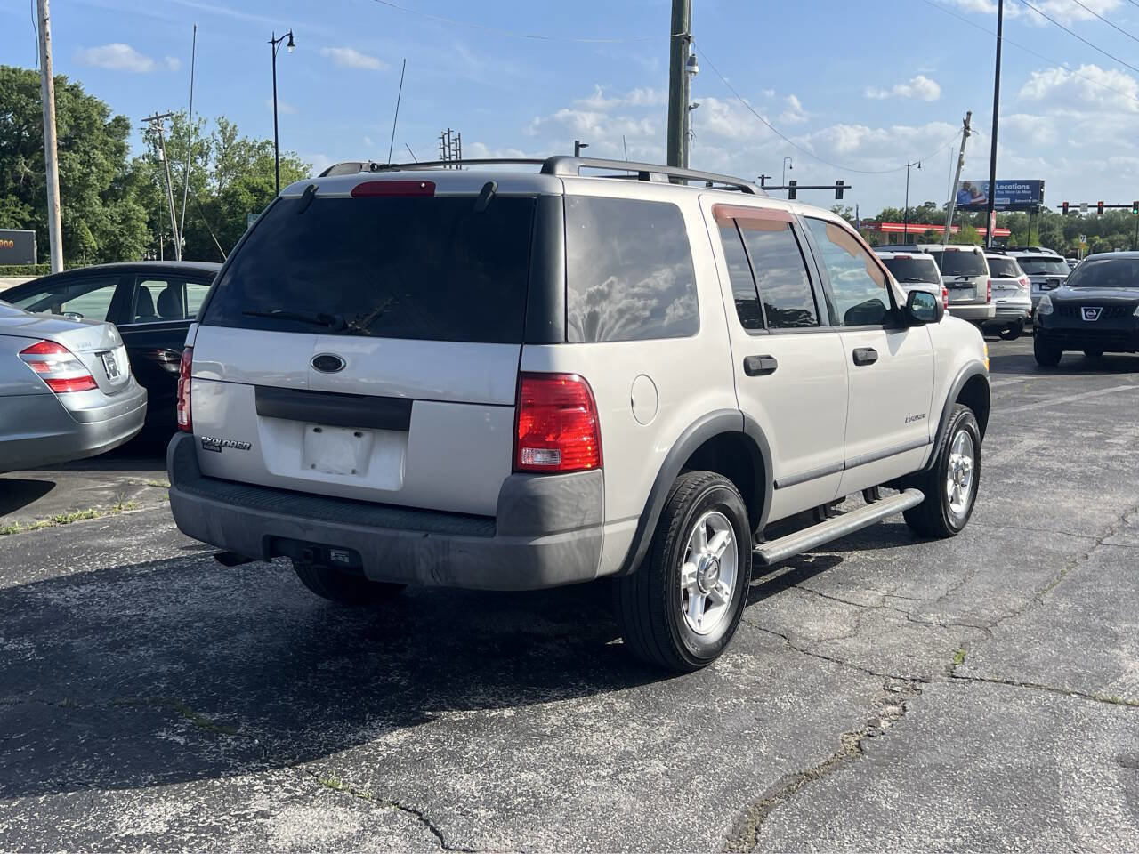 Used 2004 Ford Explorer Sport XLS image 4