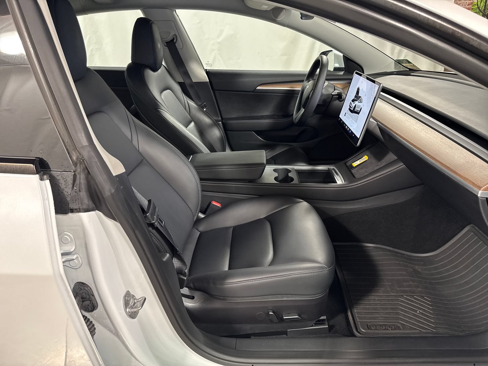 Used 2023 Tesla Model 3 Performance AWD/4WD image 19