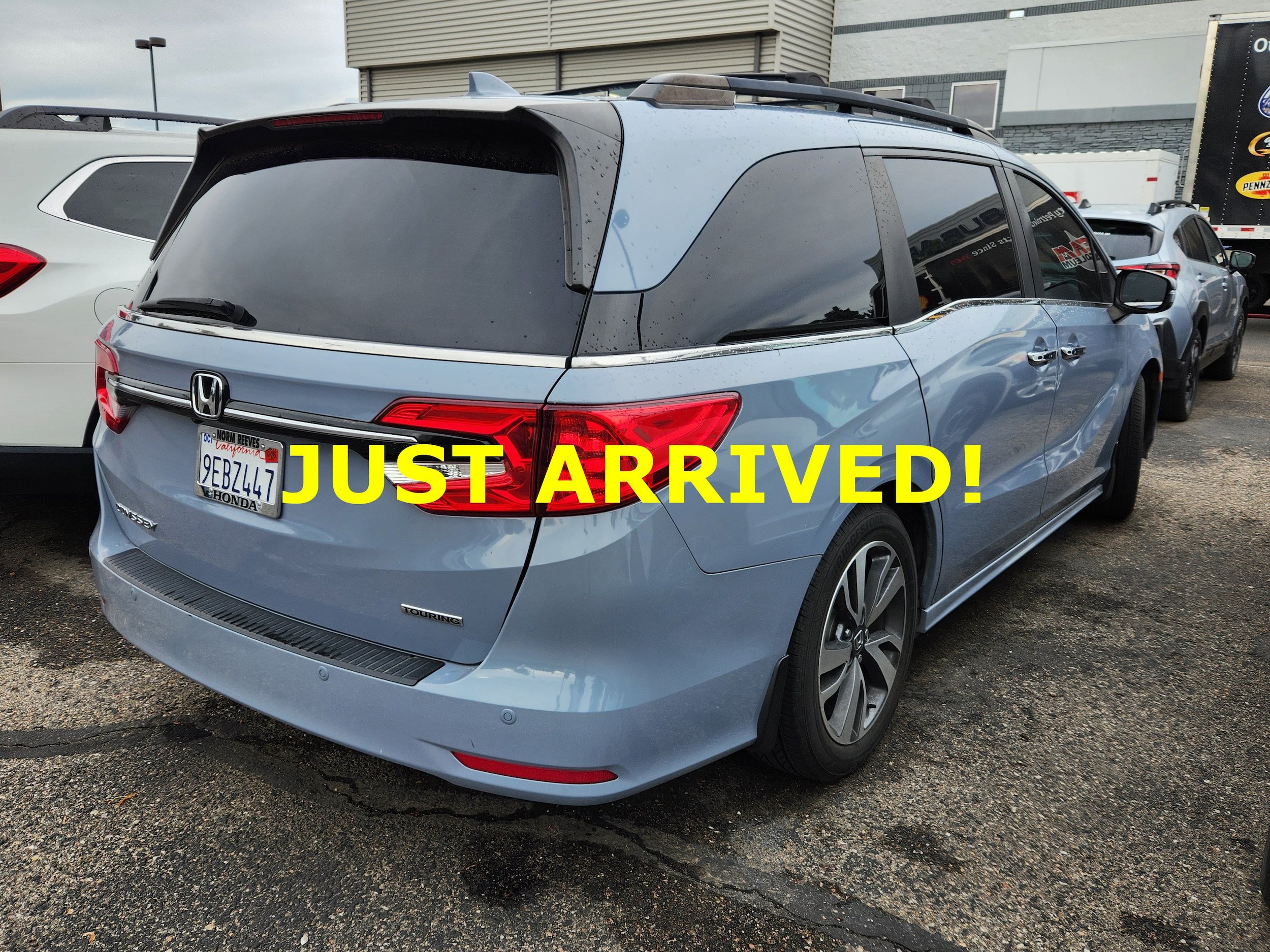 Used 2023 Honda Odyssey Touring image 3