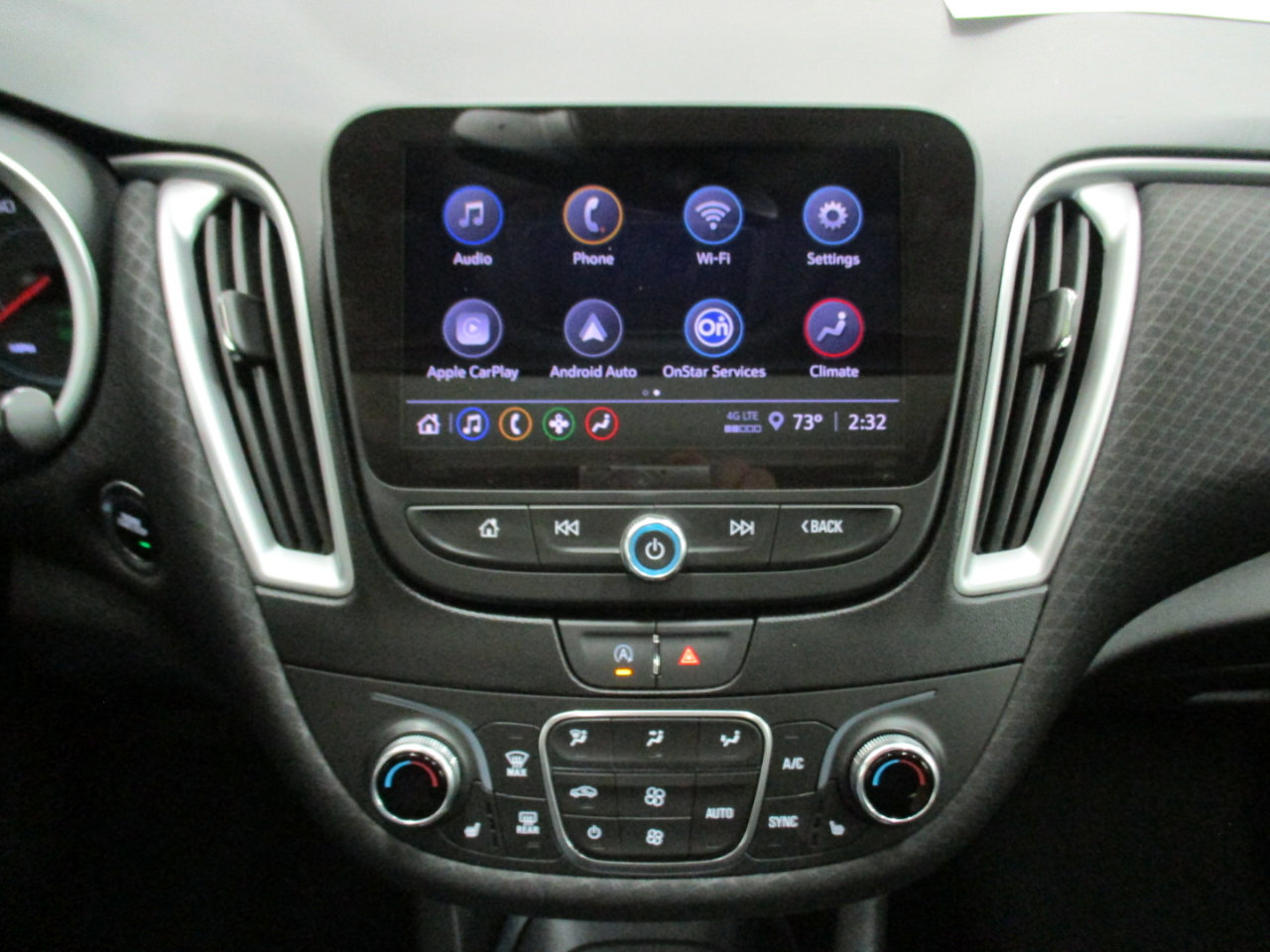 Used 2024 Chevrolet Malibu LT image 21