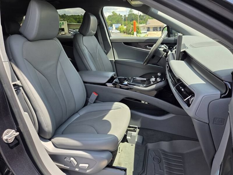Used 2022 Lincoln Nautilus Reserve w/ Luxury Package FWD image 21