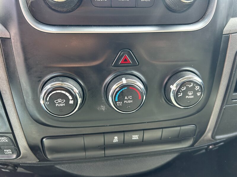 Used 2018 RAM 1500 Express AWD/4WD image 14