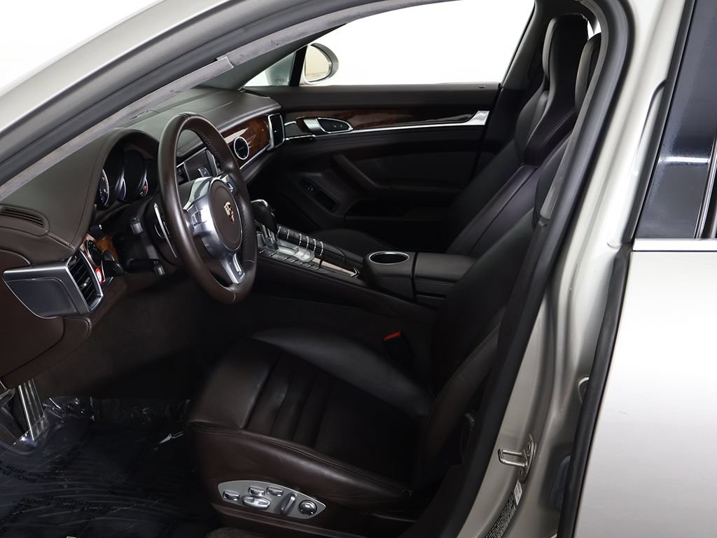 Used 2013 Porsche Panamera AWD/4WD image 30