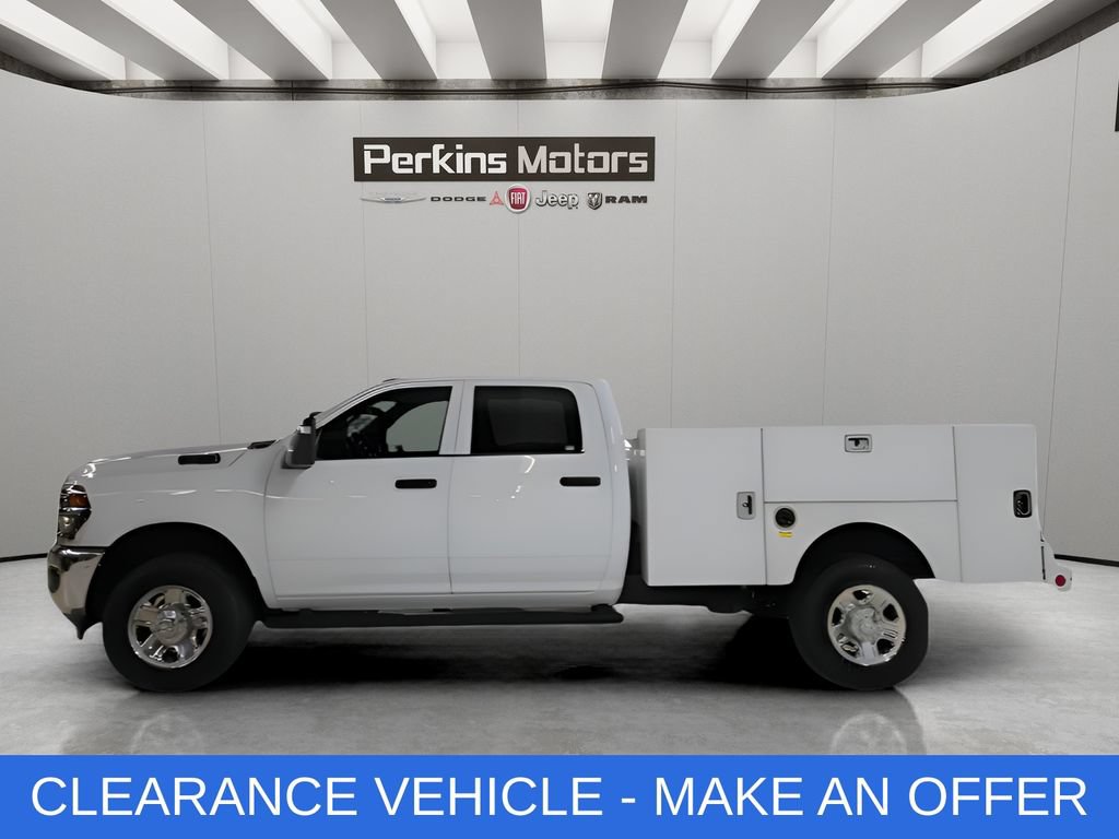 New 2026 RAM 2500 Tradesman AWD/4WD image 2