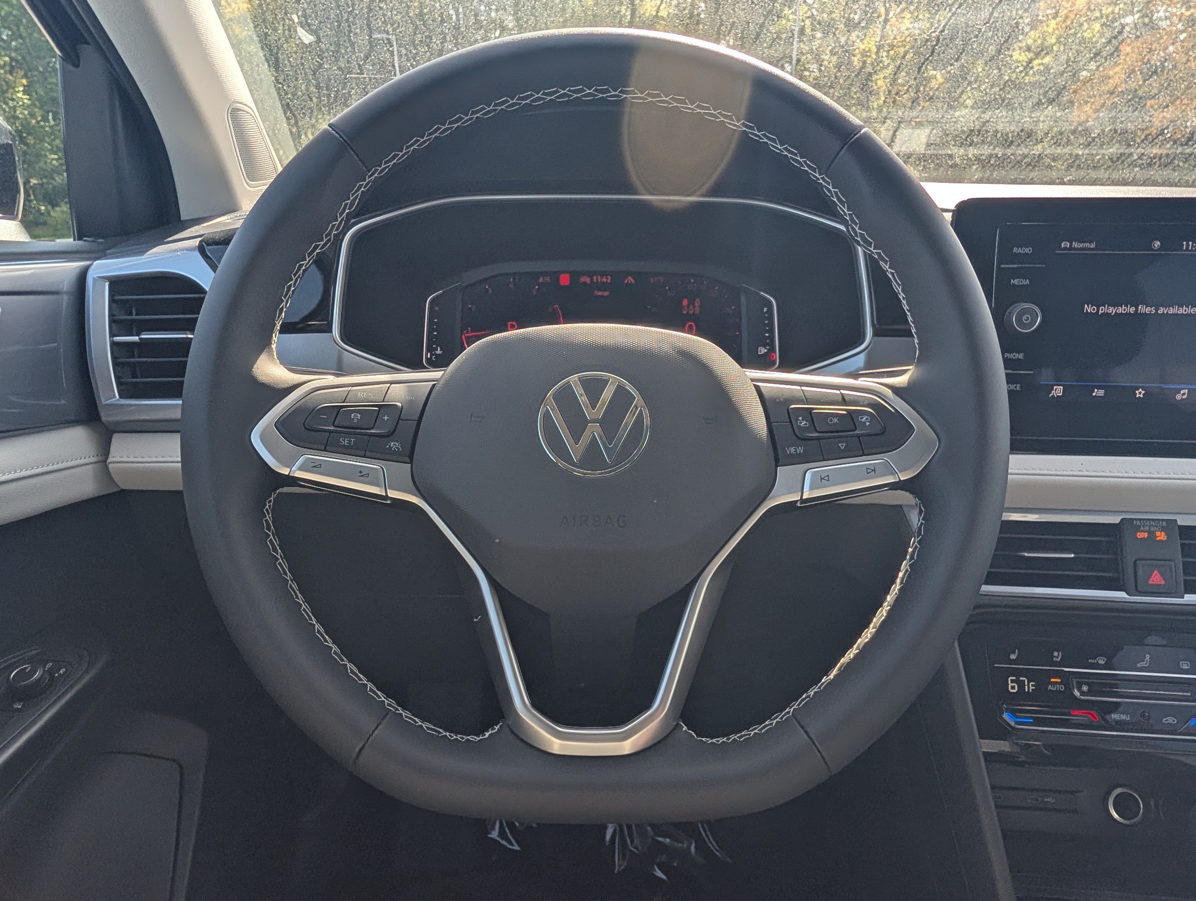 New 2027 Volkswagen Taos SEL AWD/4WD image 9