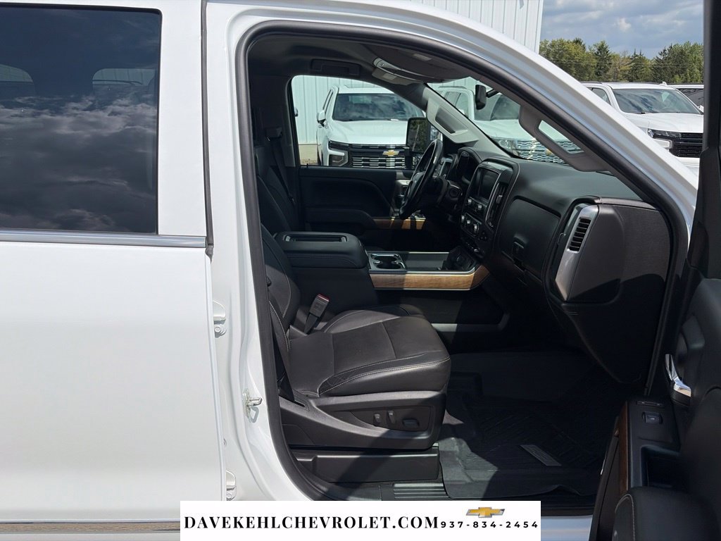 Used 2017 Chevrolet Silverado 2500 LTZ w/ Duramax Plus Package AWD/4WD image 25