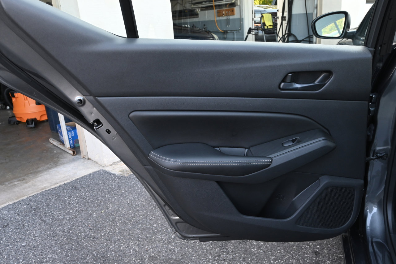 Used 2024 Nissan Altima 2.5 SV image 17