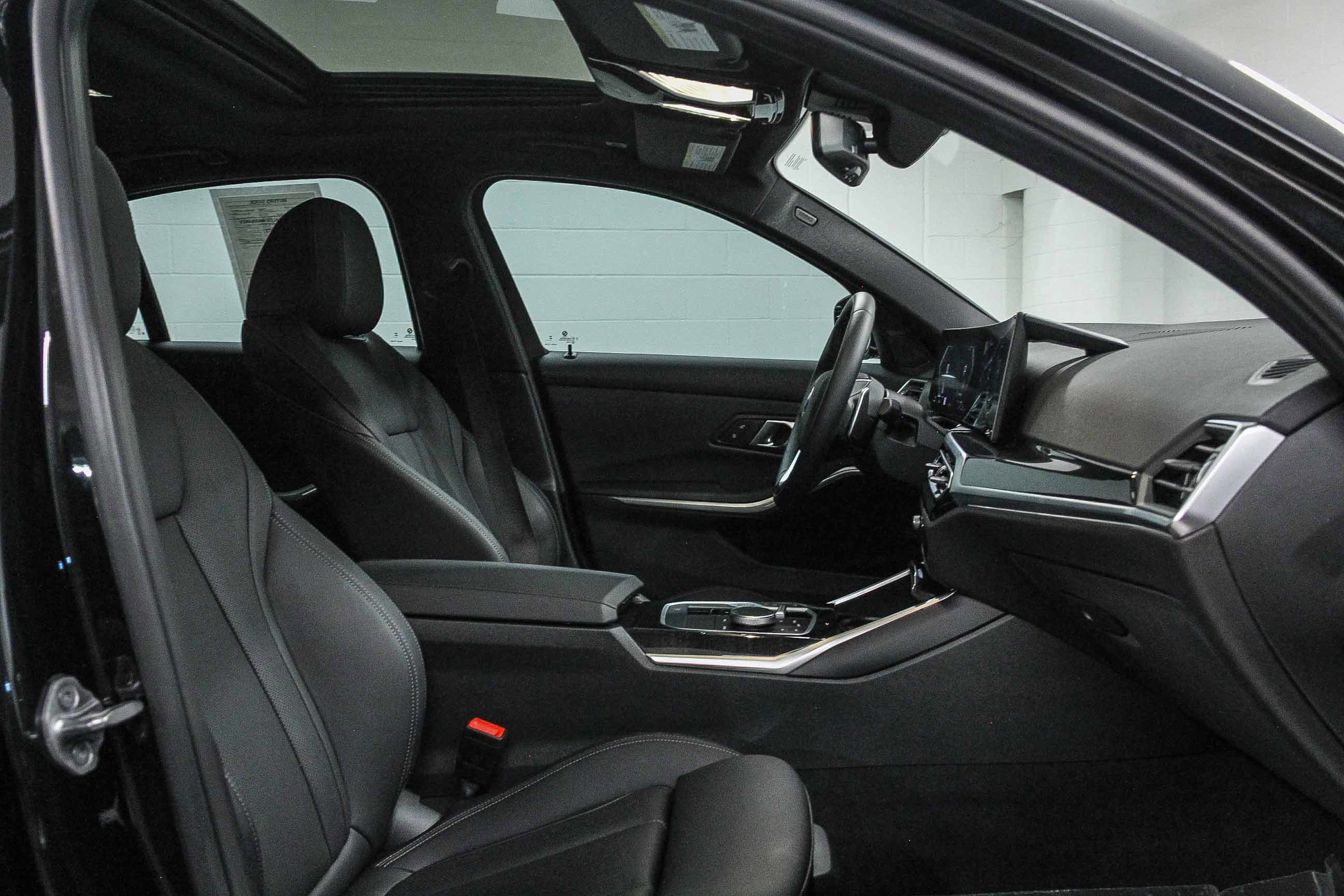 Used 2024 BMW 330i Sedan w/ Convenience Package image 19