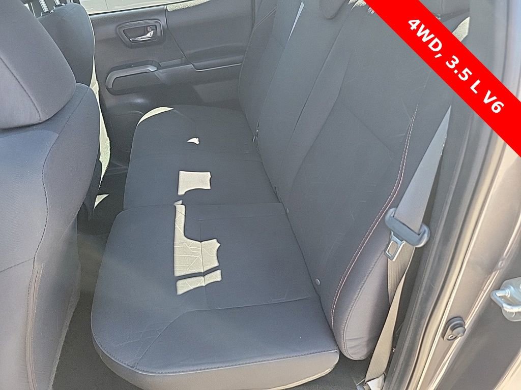 Used 2020 Toyota Tacoma TRD Sport image 32