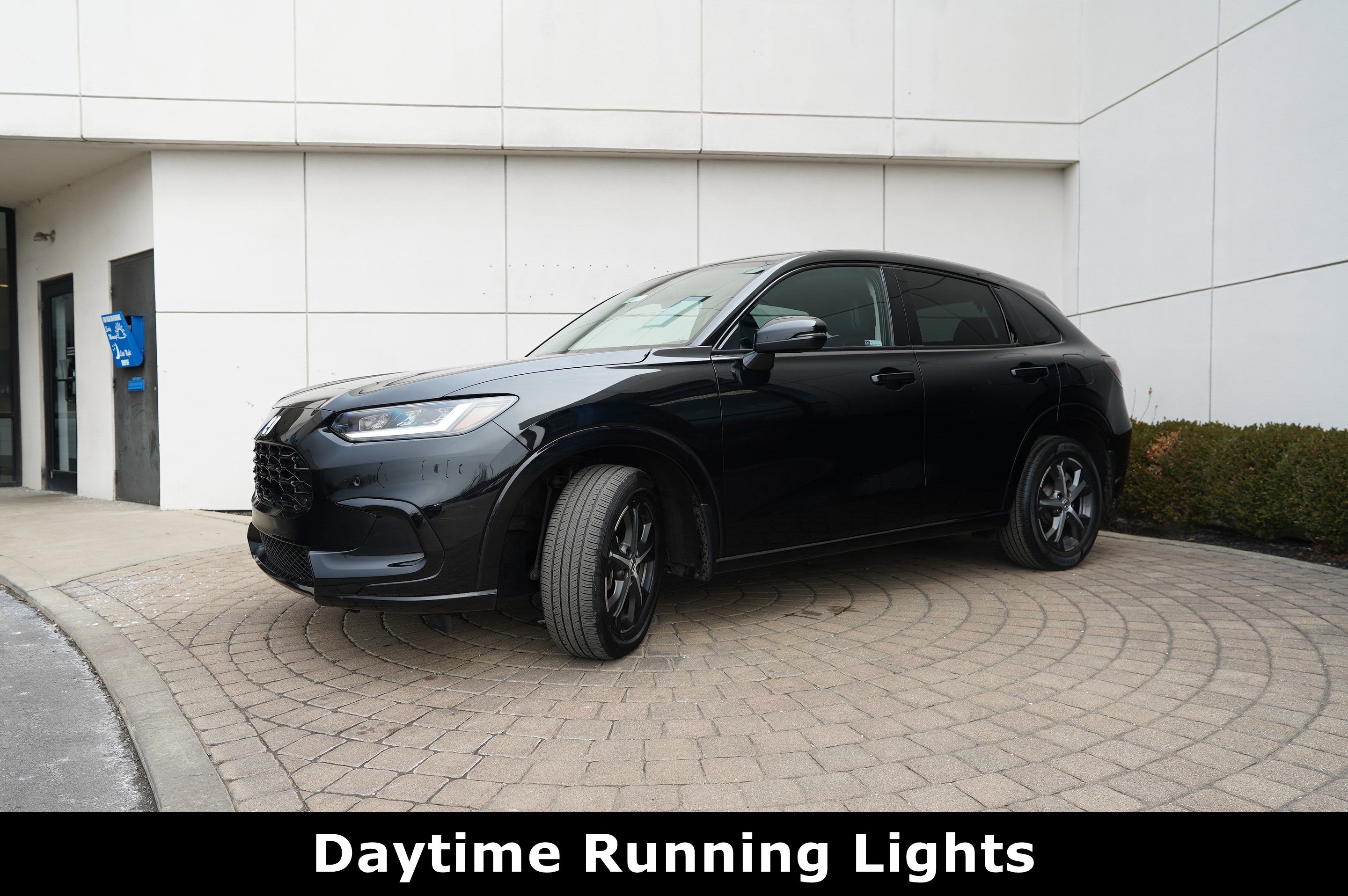 Used 2024 Honda HR-V EX-L image 18