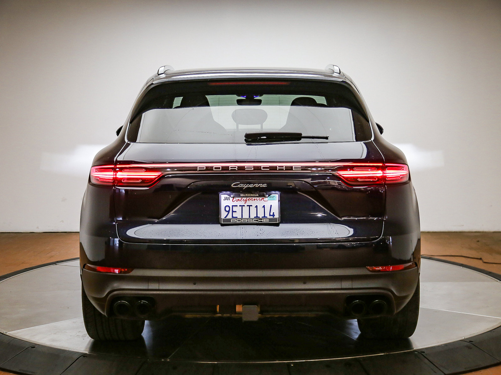 Certified 2023 Porsche Cayenne Platinum Edition AWD/4WD image 6
