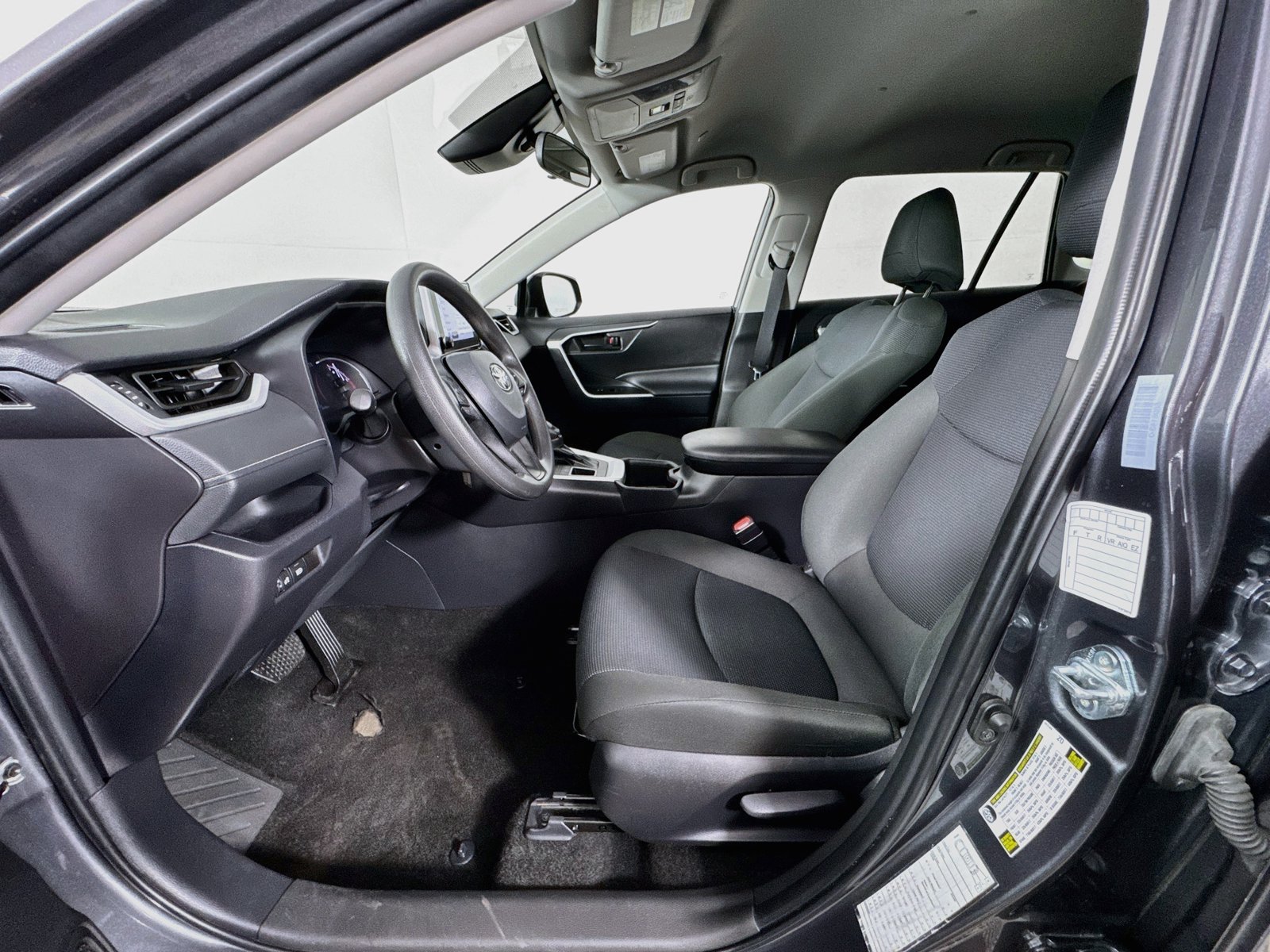 Certified 2025 Toyota RAV4 LE AWD/4WD image 18