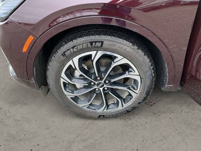 Used 2025 Lincoln Nautilus Reserve AWD/4WD image 14