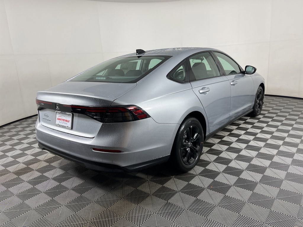 New 2025 Honda Accord SE image 13