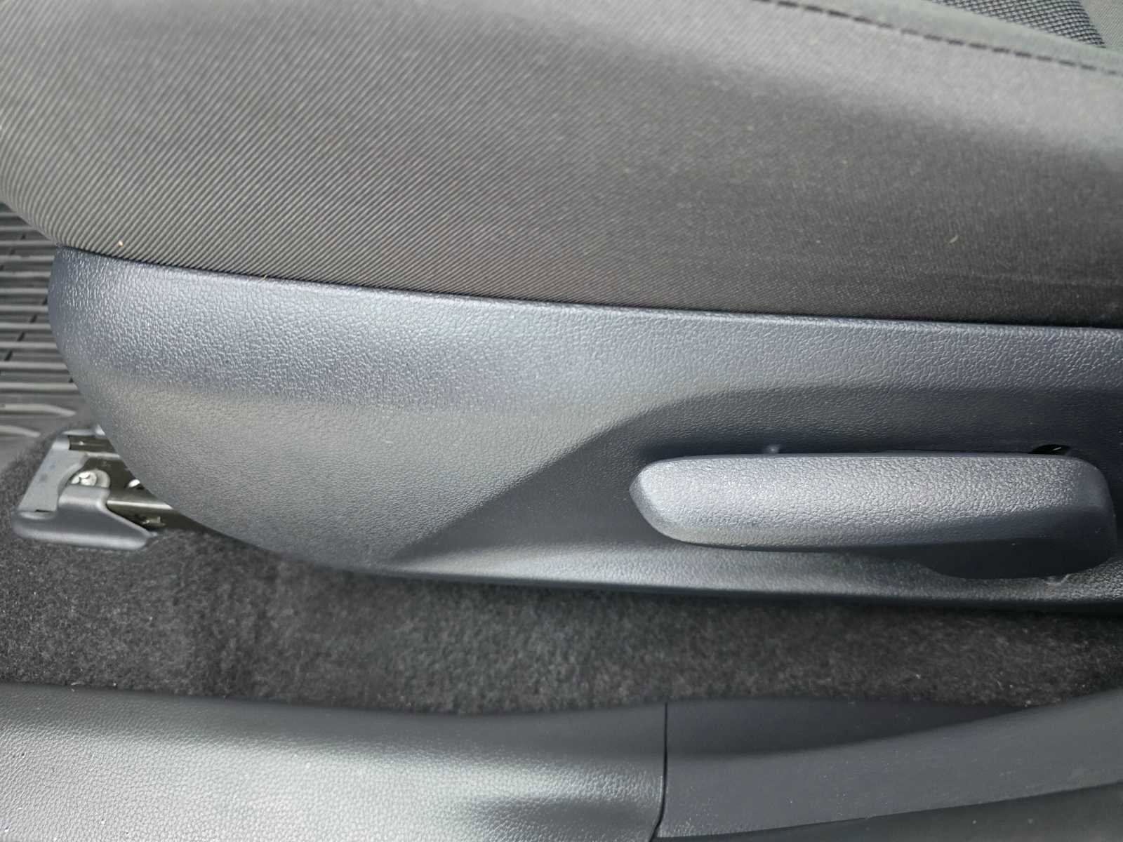 Certified 2025 Toyota RAV4 LE image 23