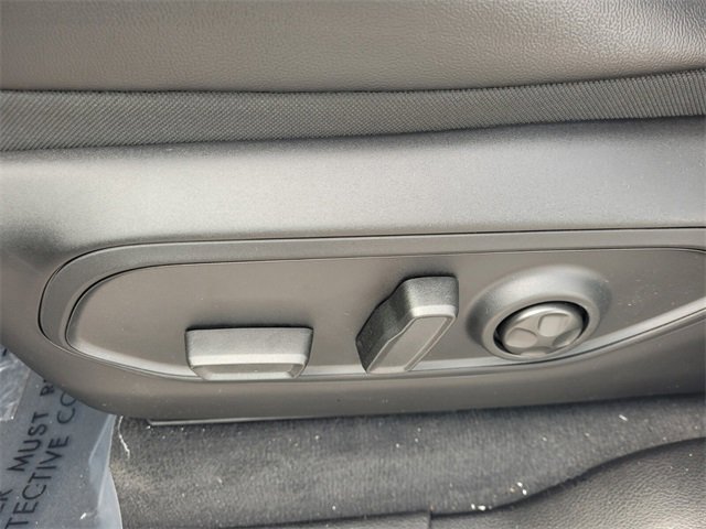 New 2025 Jeep Grand Cherokee Limited image 4