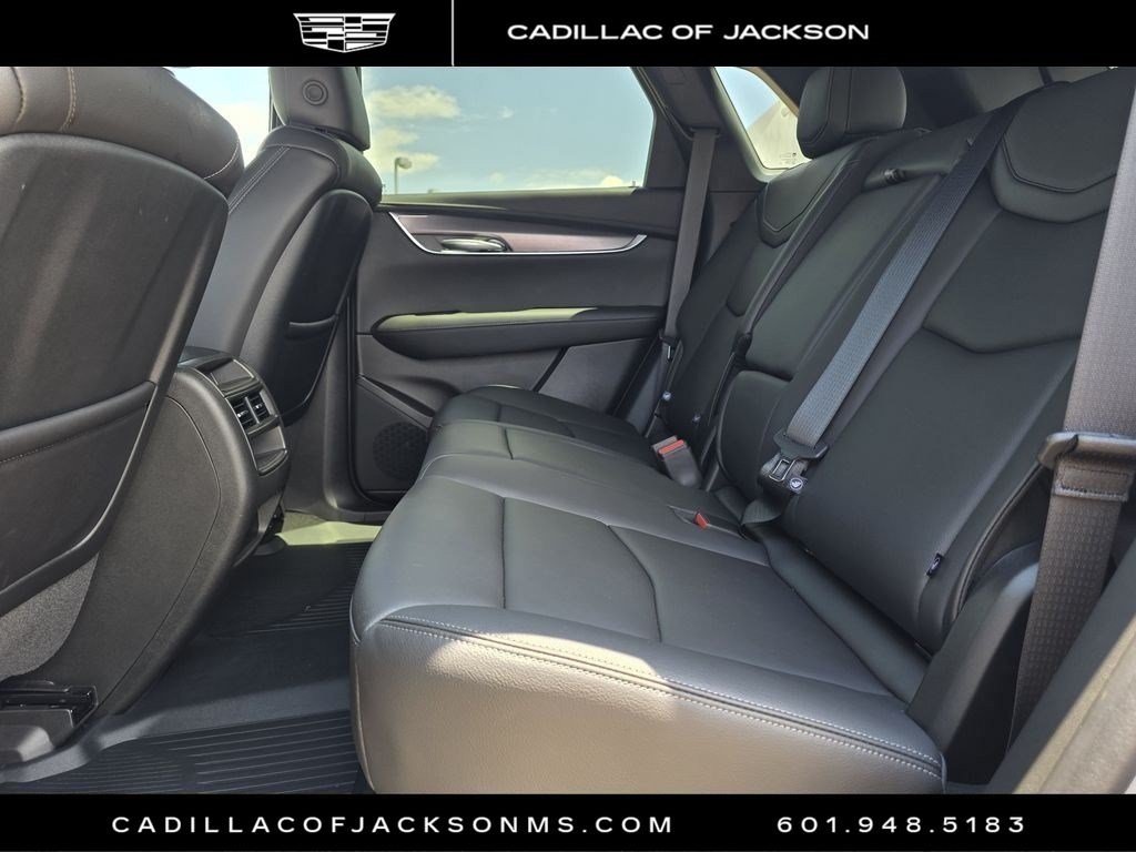 New 2026 Cadillac XT5 Luxury w/ LPO, Floor Liner Package AWD/4WD image 18