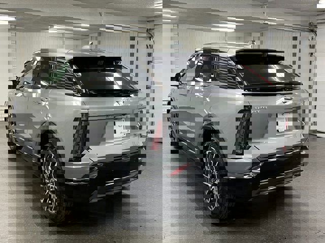 Certified 2025 Cadillac Optiq Sport 2 image 3