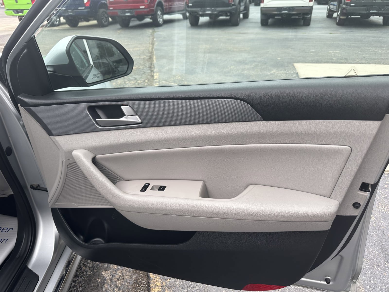 Used 2017 Hyundai Sonata SE FWD image 19