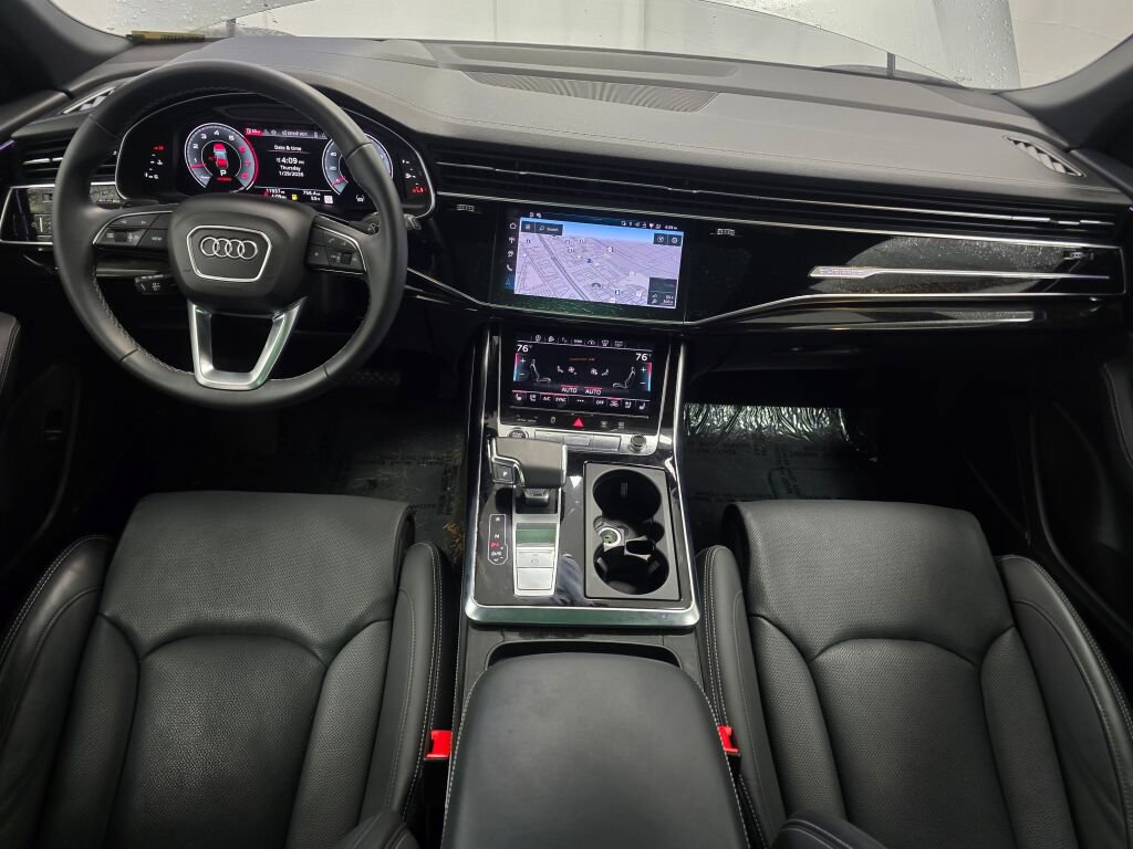 Used 2024 Audi Q8 Prestige w/ Prestige Package image 17