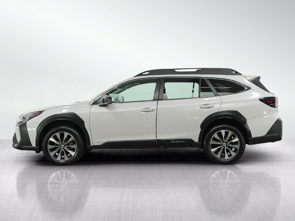 Used 2024 Subaru Outback Limited XT AWD/4WD image 2