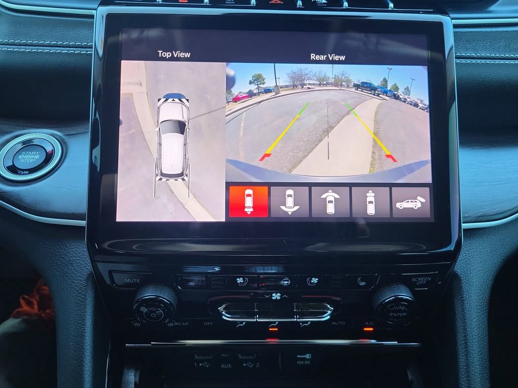 Used 2023 Jeep Grand Cherokee L Limited w/ Luxury Tech Group II image 20