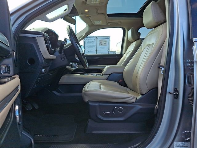 Used 2022 Ford Expedition Max Limited image 16