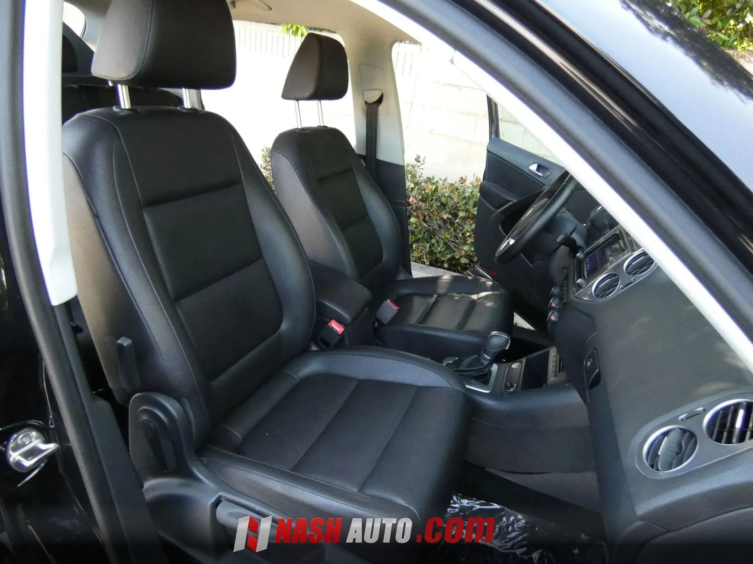 Used 2017 Volkswagen Tiguan S AWD/4WD image 29