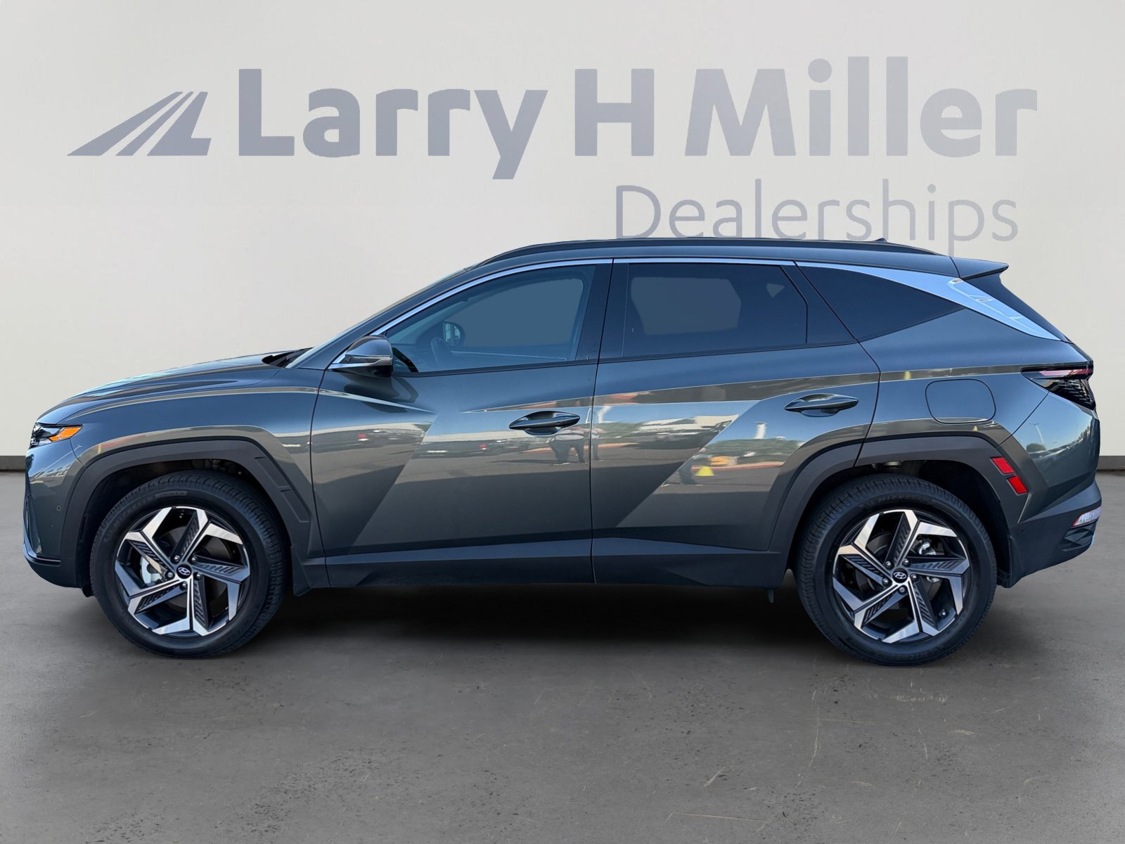 Certified 2024 Hyundai Tucson Limited image 2