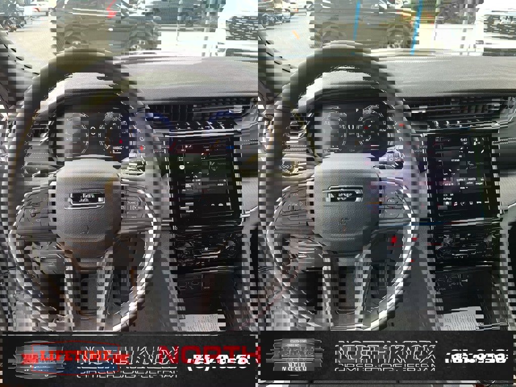 New 2025 Jeep Grand Cherokee L Altitude image 8