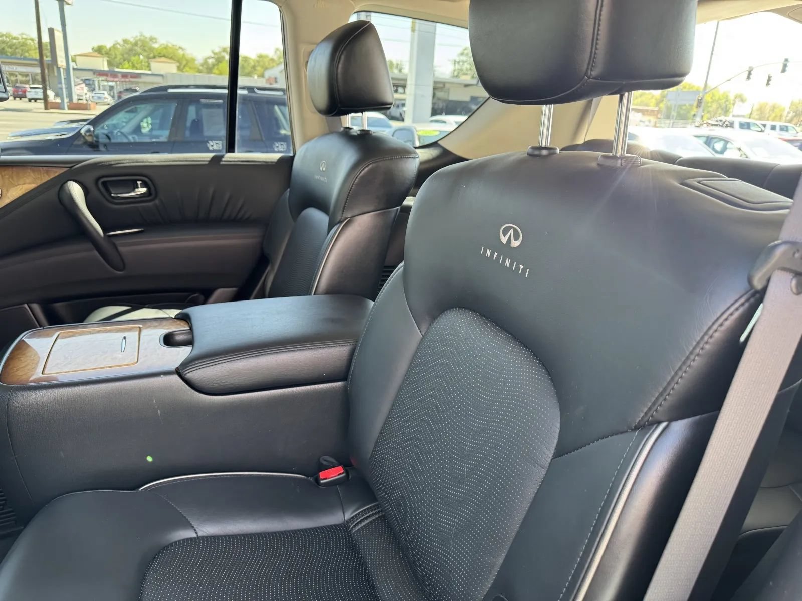 Used 2012 INFINITI QX56 4WD w/ Theater Pkg image 37