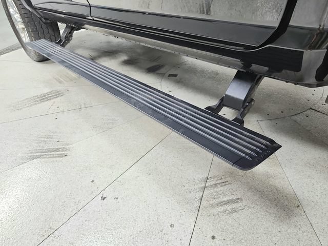Used 2022 RAM 3500 Laramie AWD/4WD image 46