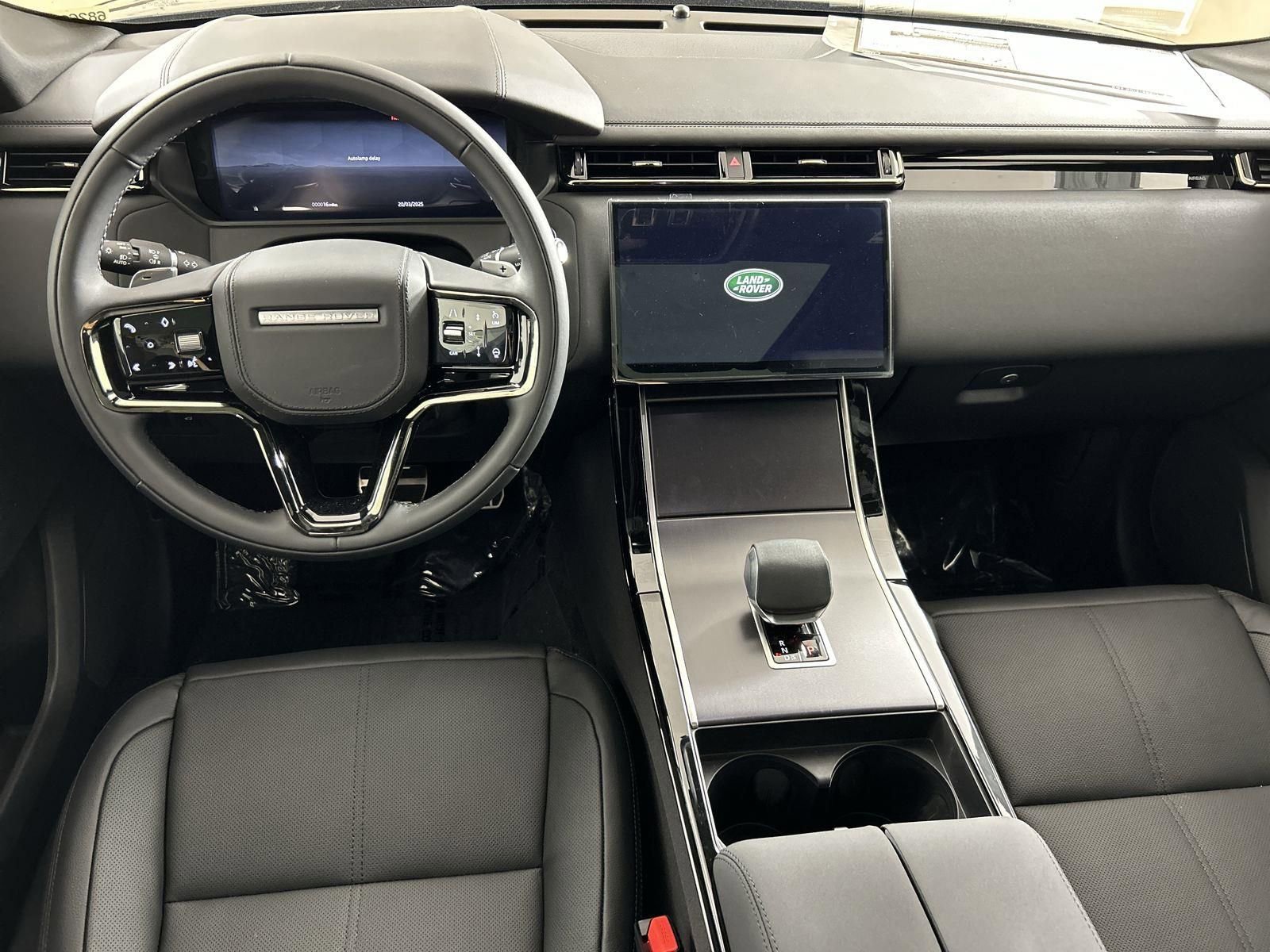 Certified 2026 Land Rover Range Rover Velar Dynamic SE image 10
