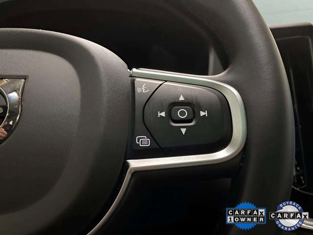 Used 2025 Volvo XC60 B5 Core image 35