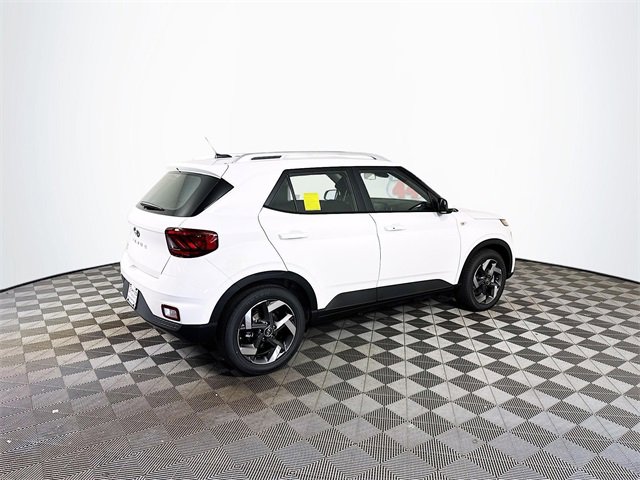 New 2025 Hyundai Venue SEL image 8