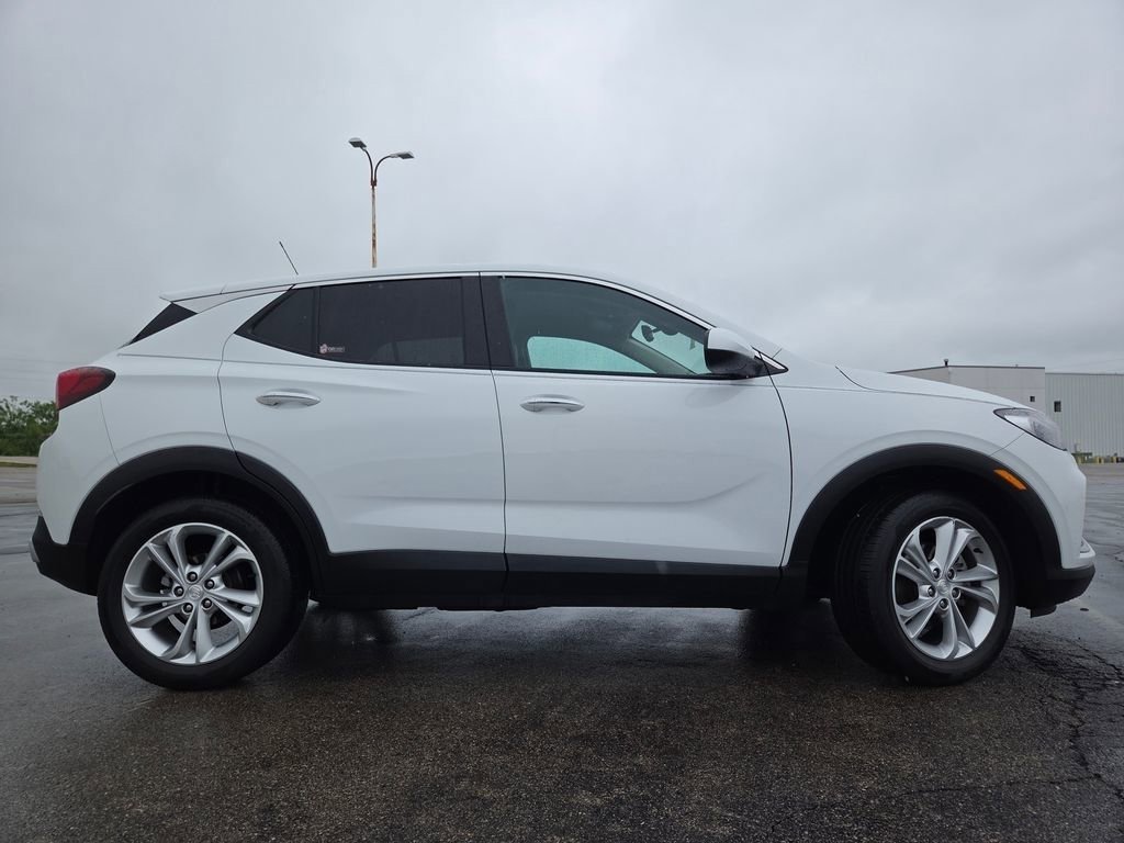 Used 2022 Buick Encore GX Preferred w/ Cold Weather Comfort Package AWD/4WD image 23