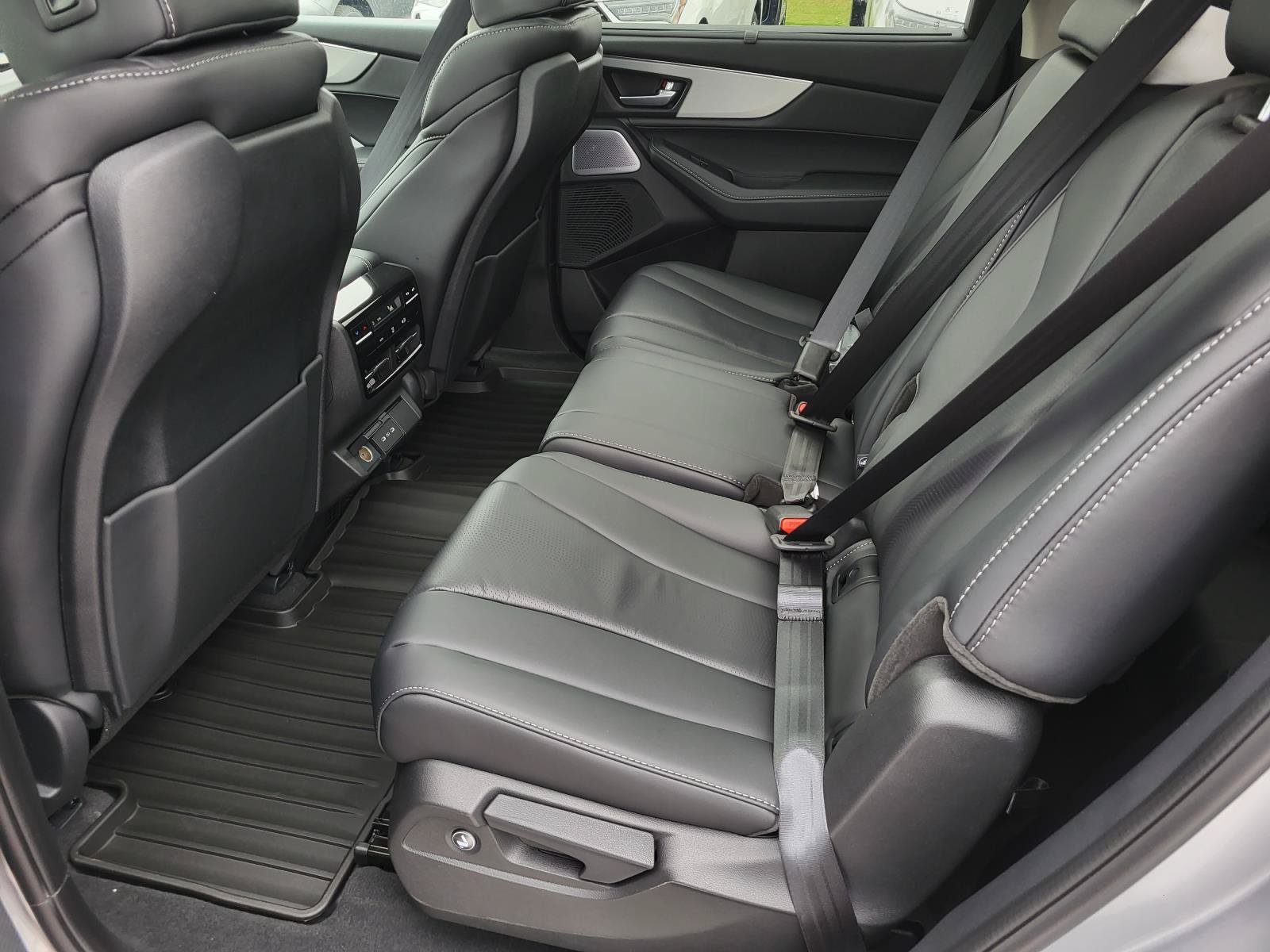 New 2026 Acura MDX w/ Technology Package AWD/4WD image 12